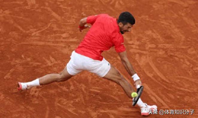 德约科维奇回归赛场，突破纪录首场状态亮眼，DWG观众沸腾！